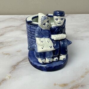 Delft Holland Blue White Dutch Man & Woman Courting Couple Ashtray 167